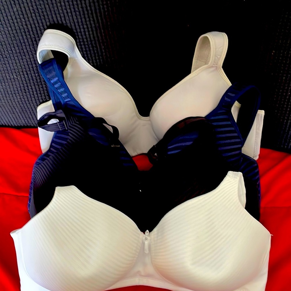38 D four bras whitex2,black and blue